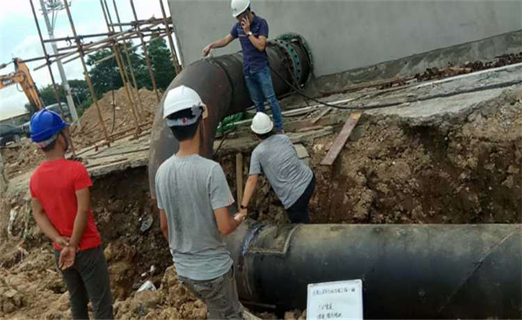 鋼材場旋挖樁鋼護(hù)筒廠家，IPN8710給水防腐螺旋管價(jià)格，720供水管，1220螺旋焊管