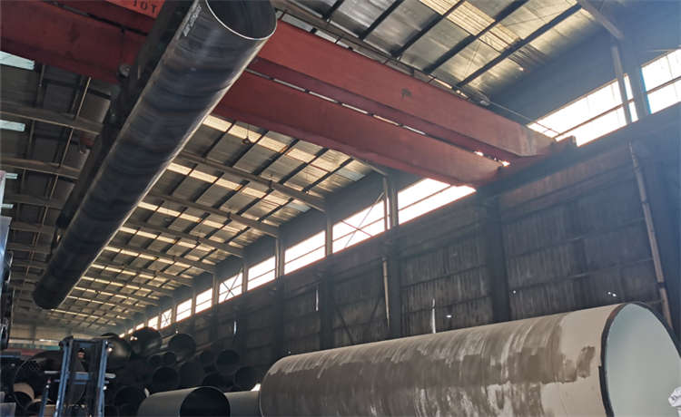 2420-10mm螺旋鋼管，1300供水鋼管，2320螺旋鋼管生產(chǎn)廠家，鋼材場打樁螺旋管廠家