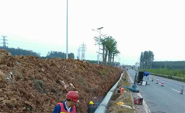 1800給水防腐螺旋管，防城港1016mm螺旋管，提供各種螺旋鋼管，鋼材場(chǎng)焊管