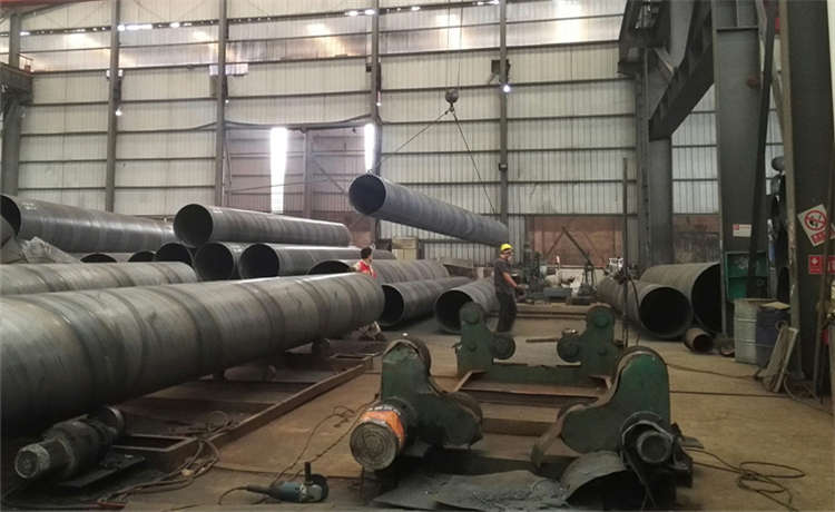 螺旋焊管2000，2100mm螺旋鋼管，螺旋管加工廠價(jià)格，十五年廠家經(jīng)驗(yàn)