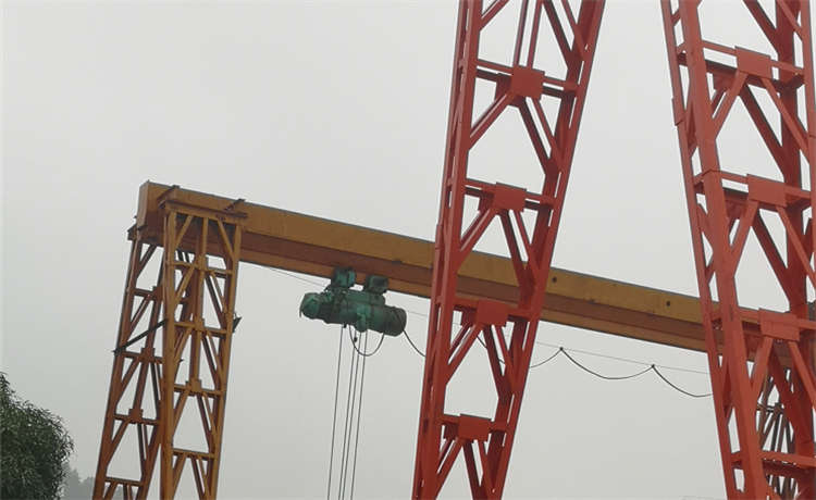 16鋼管樁廠家，1000鋼立柱廠家，dn2200mm螺旋焊管，1020-14螺旋焊管