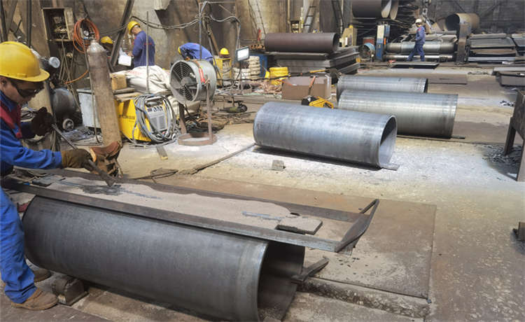 800-20mm螺旋管，桂林630給水螺旋管，大型知名螺旋鋼管，廠家電話