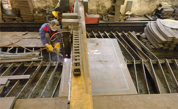 鋼材場2720mm螺旋焊管，609-10-12-14-16-18-20mm鋼管樁，螺旋管價格，有沒有加工鋼護筒的